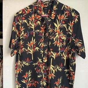 RVCA light weight material colorful button up